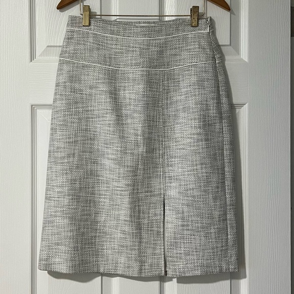 NWOT Club Monaco tweed pencil skirt, size 2. Never washed or worn - Picture 1 of 6